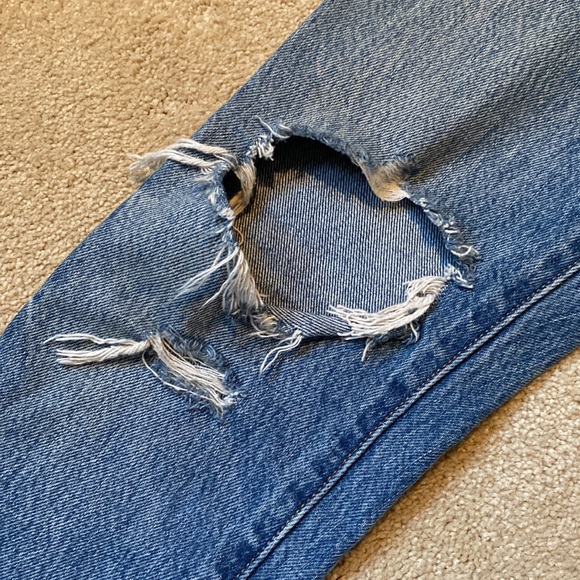 LEVIS - Picture 3 of 5